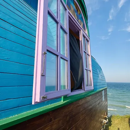 Tiny Next To The Beach In Holiday home *