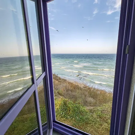 Tiny Next To The Beach In Holiday home *